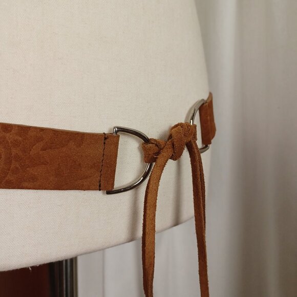 Vintage THE LIMITED Embossed Suede Festival Belt - Picture 8 of 9